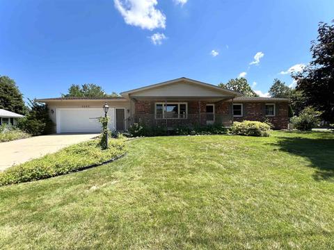 1202 Krust Dr, Owosso, MI 48867 photo 1