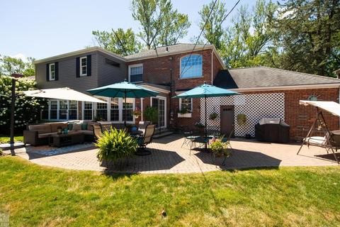 1052 Whittier, Grosse Pointe Park, MI 48230 photo 31