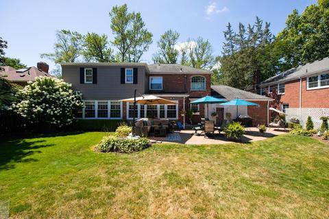 1052 Whittier, Grosse Pointe Park, MI 48230 photo 33