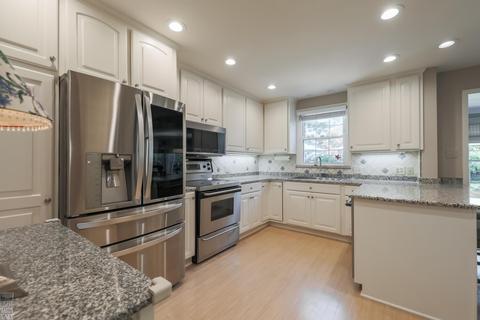 1052 Whittier, Grosse Pointe Park, MI 48230 photo 8