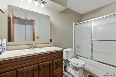 3909 Deerfield Rd, Adrian, MI 49221 photo 19