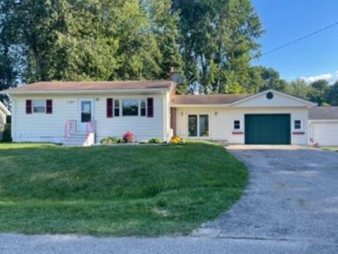 1195 Alton, Flint, MI 48507