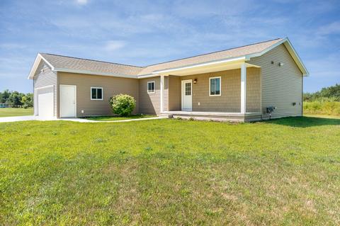 1105 Pheasant Run, Gladwin, MI 48624 photo 3