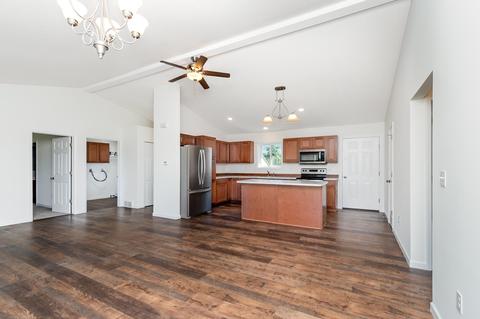 1105 Pheasant Run, Gladwin, MI 48624 photo 13