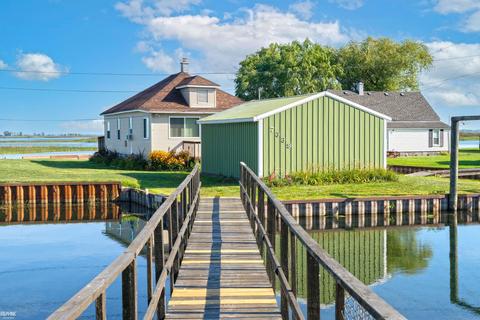7338 S Channel, Harsens Island, MI 48028