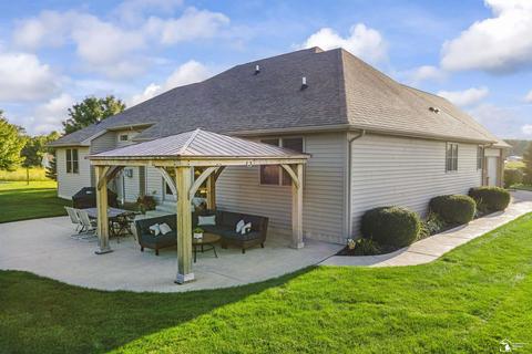 10224 Crabb Rd, Temperance, MI 48182 photo 33