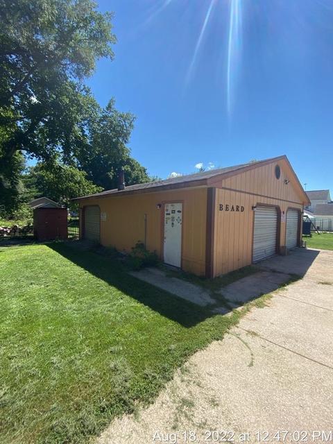 125 S Franklin St, Maple Rapids, MI 48853 photo 9