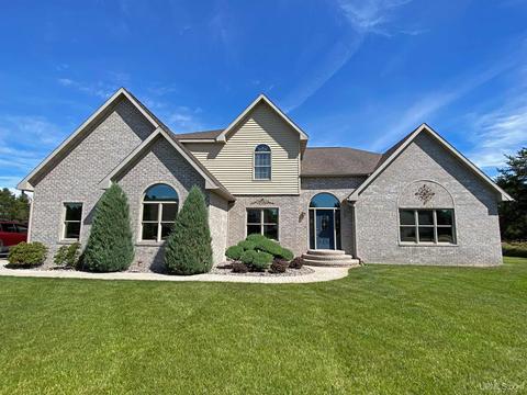 7541 Clubhouse Dr, Gladstone, MI 49837