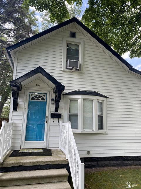 451 Lavender St, Monroe, MI 48162 photo 2