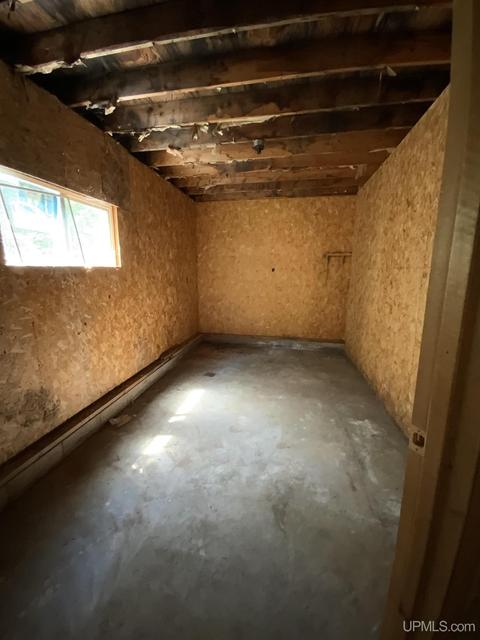 1575 S Westwood Cir, Ishpeming, MI 49849 photo 33