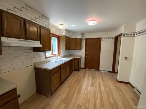 1575 S Westwood Cir, Ishpeming, MI 49849 photo 5