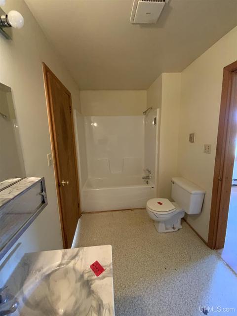 1575 S Westwood Cir, Ishpeming, MI 49849 photo 21