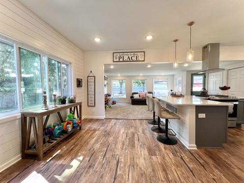 645 Pine St, Owosso, MI 48867 photo 15