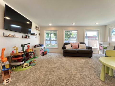 645 Pine St, Owosso, MI 48867 photo 23