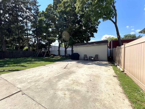 645 Pine St, Owosso, MI 48867 photo 51