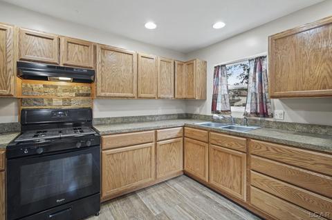 521 Frank St, Adrian, MI 49221 photo 9