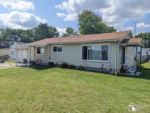 2181 Edgewater, Monroe, MI 48162 photo 1
