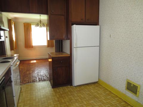 2106 Pierce St, Flint, MI 48503 photo 7