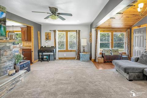 10034 Douglas Rd, Temperance, MI 48182 photo 8