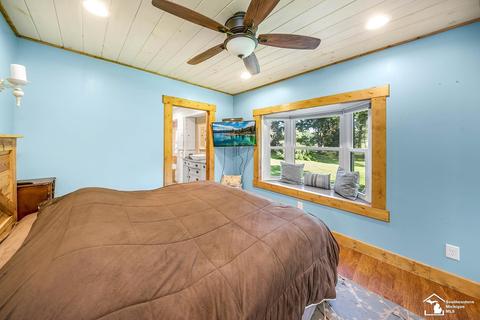 10034 Douglas Rd, Temperance, MI 48182 photo 24