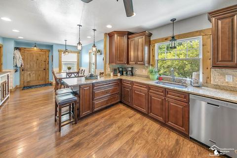 10034 Douglas Rd, Temperance, MI 48182 photo 16