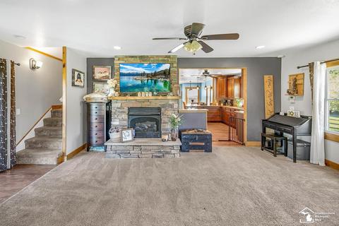 10034 Douglas Rd, Temperance, MI 48182 photo 9