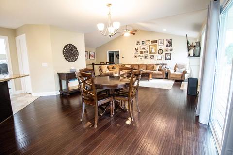 6213 Boulder Dr, Flushing, MI 48433 photo 8