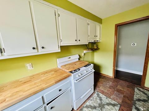 1357 Maple Blvd, Monroe, MI 48162 photo 4