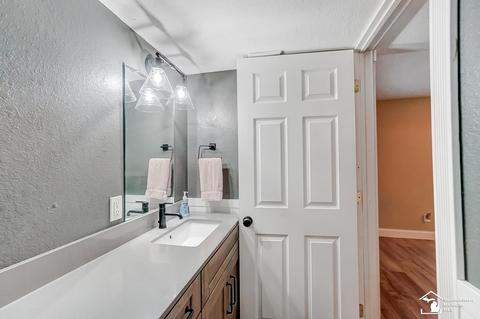 563 Tower Vw, Temperance, MI 48182 photo 47