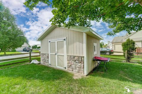 563 Tower Vw, Temperance, MI 48182 photo 64