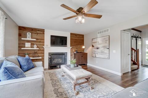 563 Tower Vw, Temperance, MI 48182 photo 7