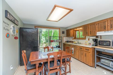 501 E Ridge Rd, Gladwin, MI 48624 photo 5