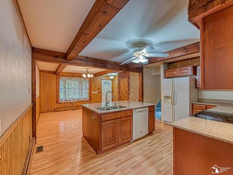 7632 Apache Trl, Temperance, MI 48182 photo 6