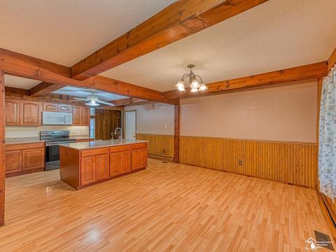 7632 Apache Trl, Temperance, MI 48182 photo 4