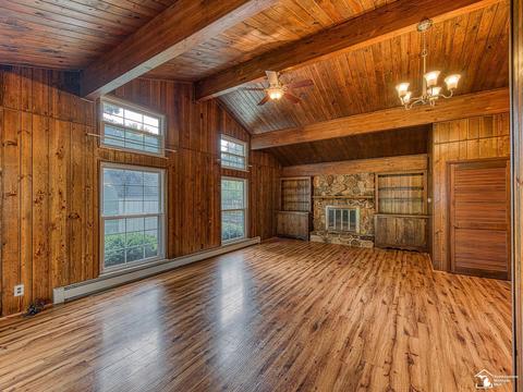7632 Apache Trl, Temperance, MI 48182 photo 9