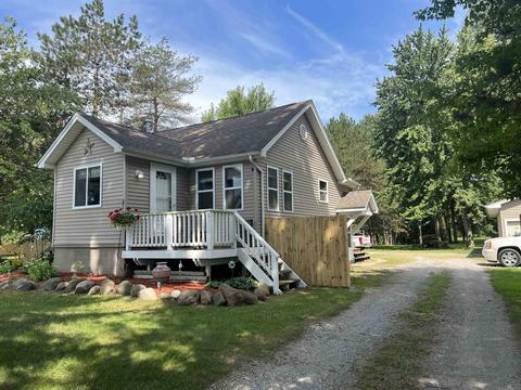 9313 Field, Algonac, MI 48001 photo 1