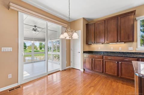 49601 Hiddenbrook Dr, Macomb, MI 48042 photo 15