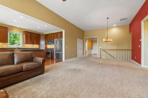 49601 Hiddenbrook Dr, Macomb, MI 48042 photo 11