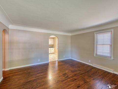 214 Toll St, Monroe, MI 48162 photo 8