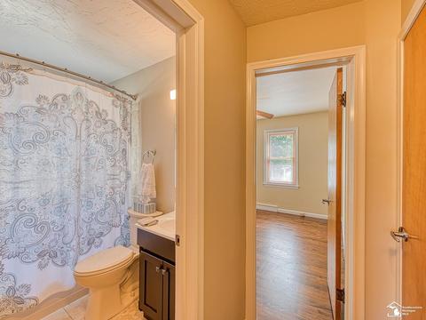 214 Toll St, Monroe, MI 48162 photo 13
