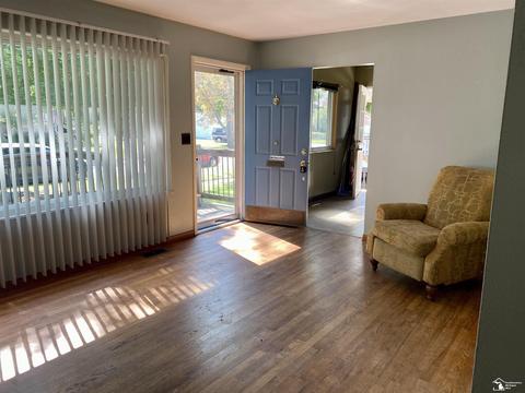 327 Lavender, Monroe, MI 48162 photo 3