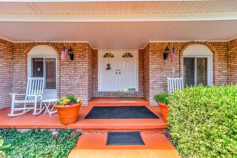 801 Townsend Rd, Leonard, MI 48367 photo 3