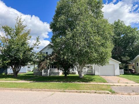 126 Hemlock, Republic, MI 49879 photo 3