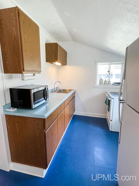 126 Hemlock, Republic, MI 49879 photo 15