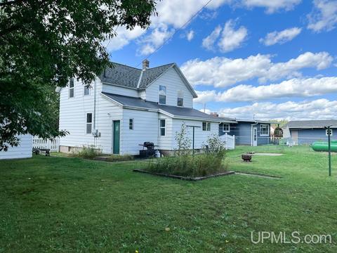 126 Hemlock, Republic, MI 49879 photo 8