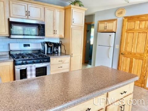 21330 Long Lk, Ishpeming, MI 49849 photo 16