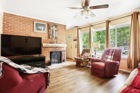 410 Burroughs Ave, Flint, MI 48507 photo 8