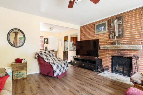 410 Burroughs Ave, Flint, MI 48507 photo 11