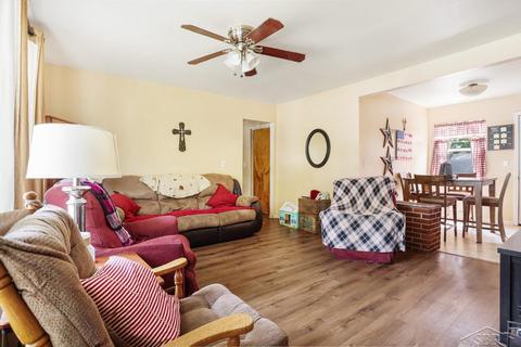 410 Burroughs Ave, Flint, MI 48507 photo 10