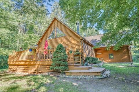 7144 Hewitt, Grant, MI 48032 photo 2